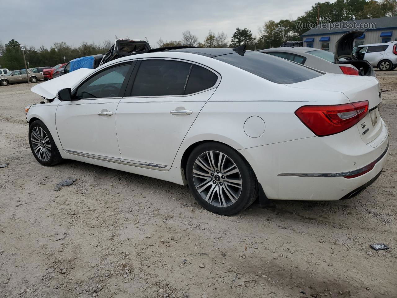 2016 Kia Cadenza Luxury White vin: KNALN4D79G5221460