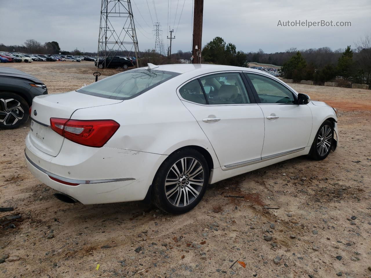 2014 Kia Cadenza Premium Белый vin: KNALN4D7XE5137905