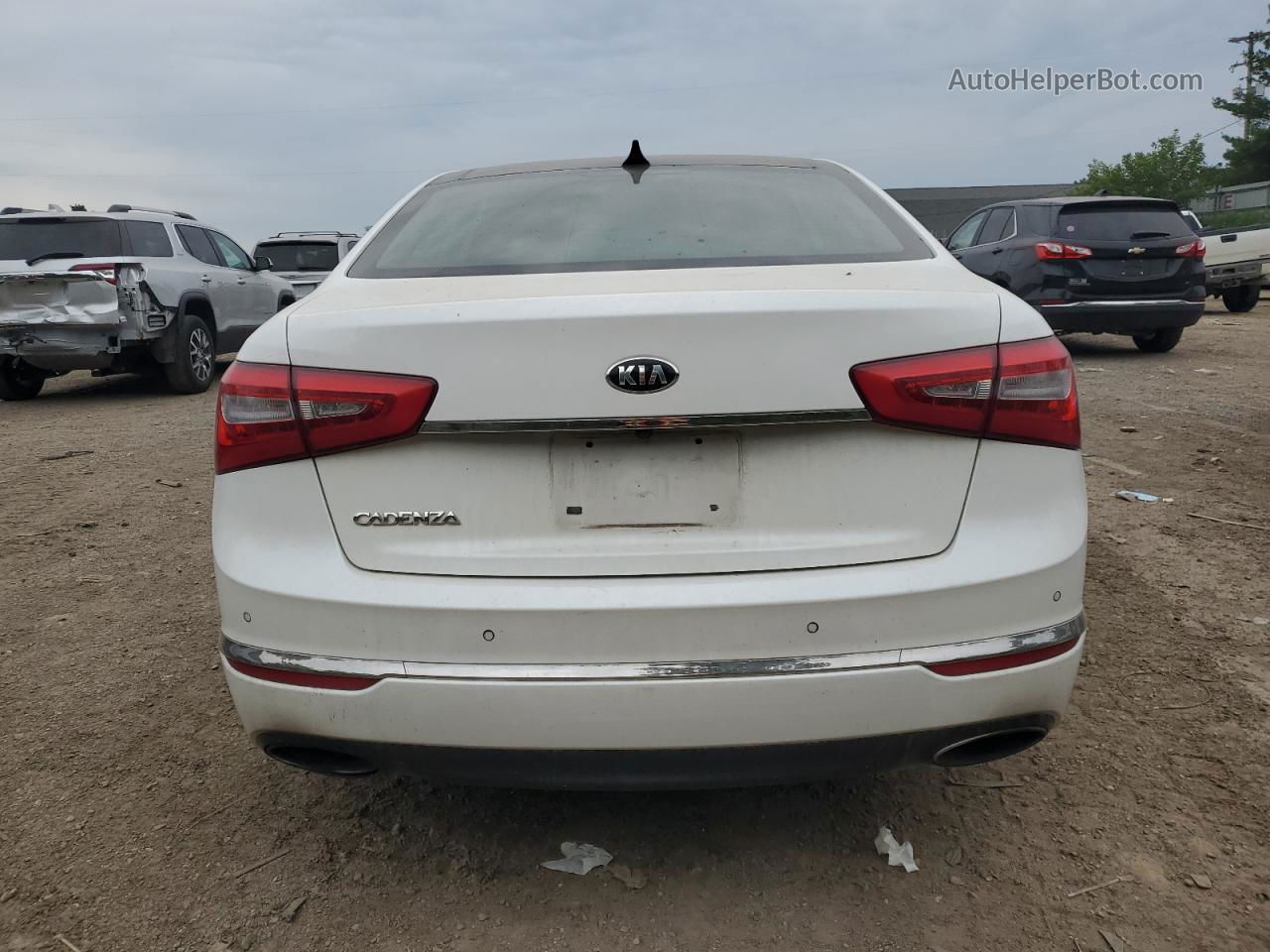 2014 Kia Cadenza Premium White vin: KNALN4D7XE5144482