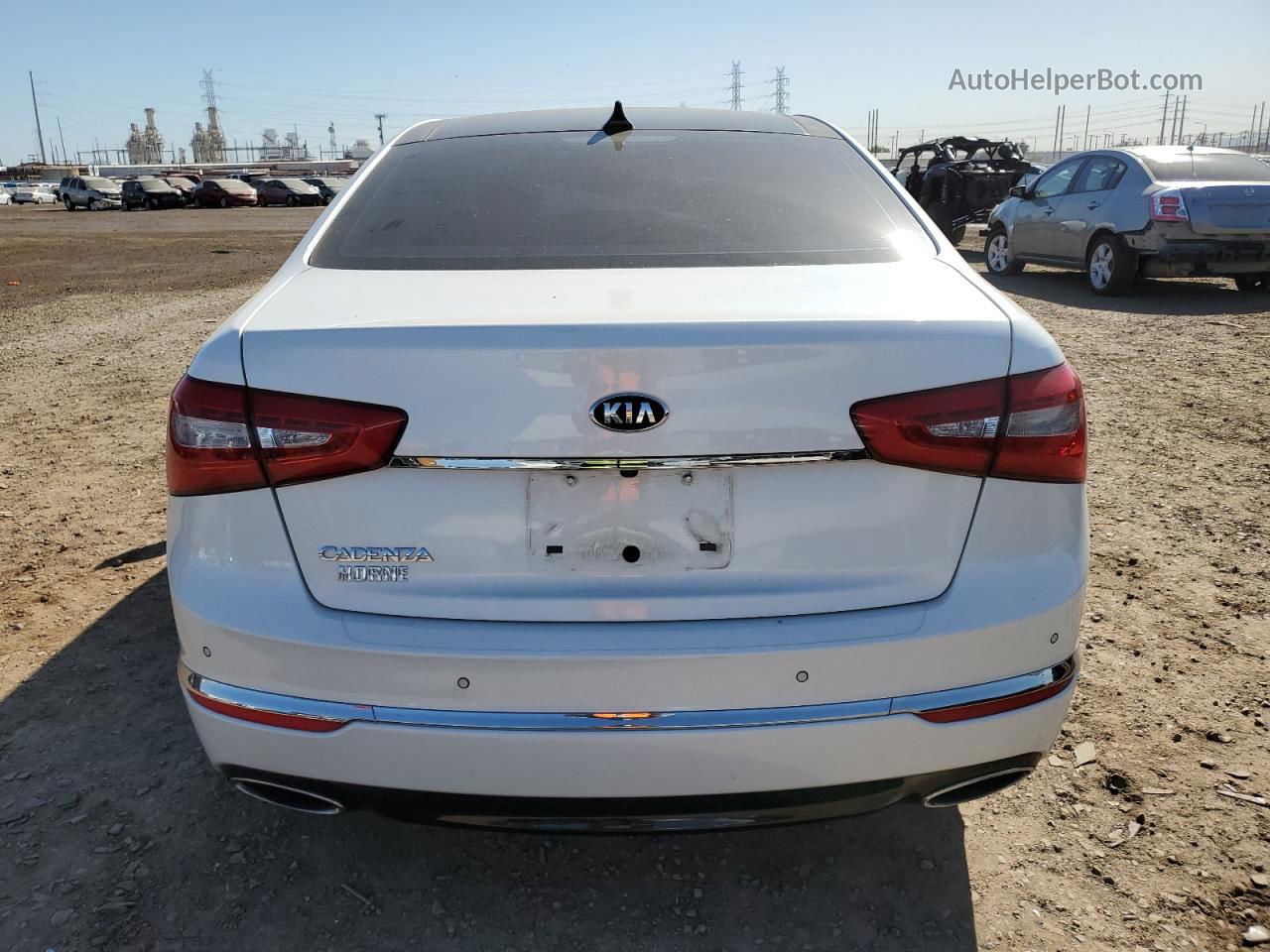 2016 Kia Cadenza Luxury White vin: KNALN4D7XG5209611