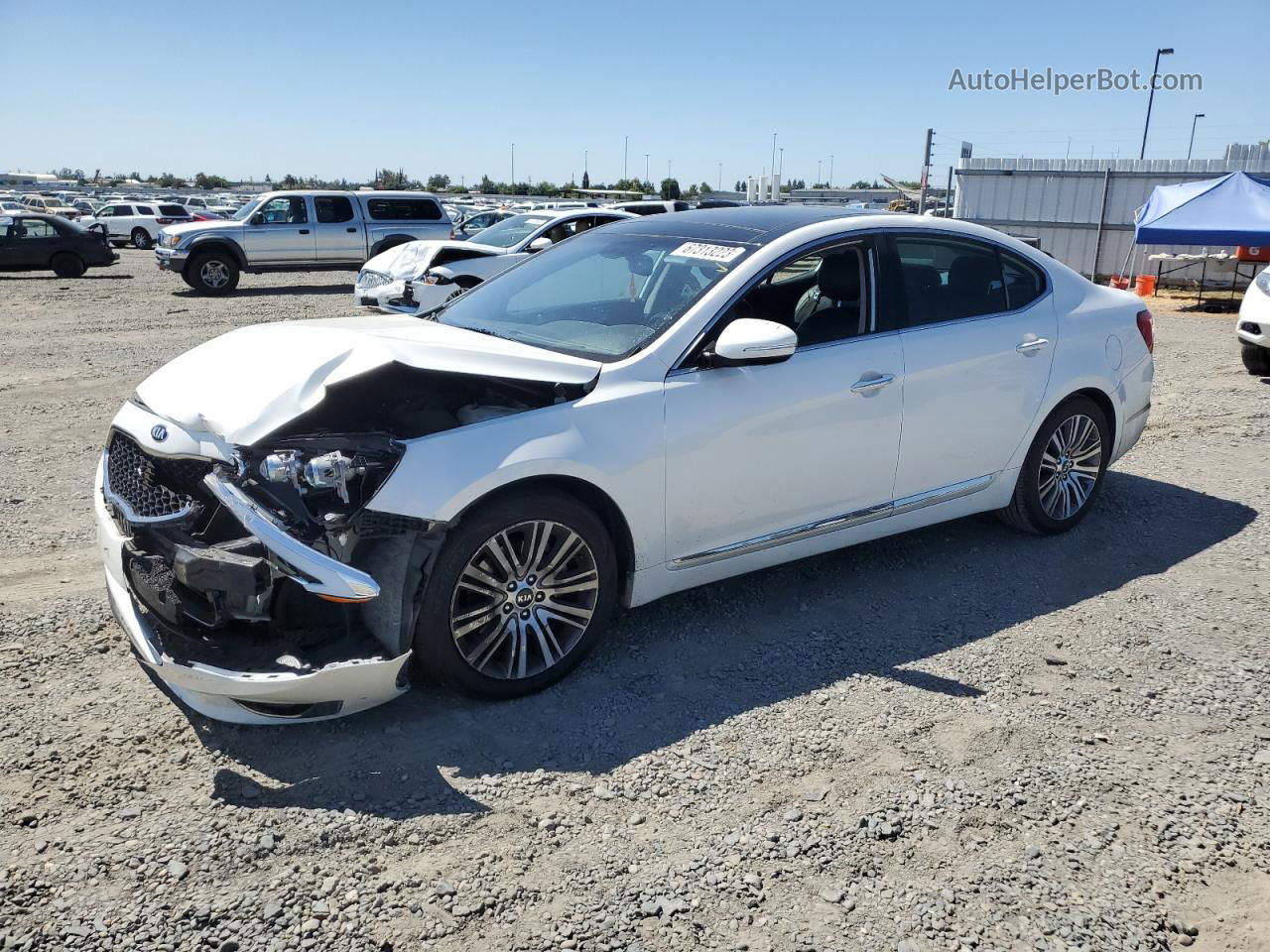 2016 Kia Cadenza Luxury White vin: KNALN4D7XG5218826