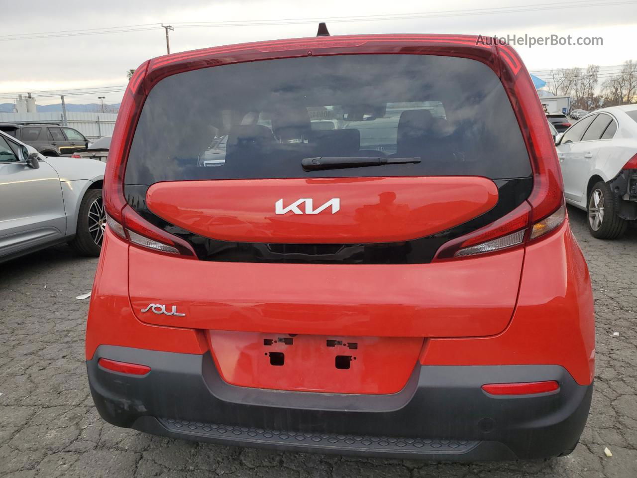 2022 Kia Soul Lx Red vin: KNDJ23AU0N7184016