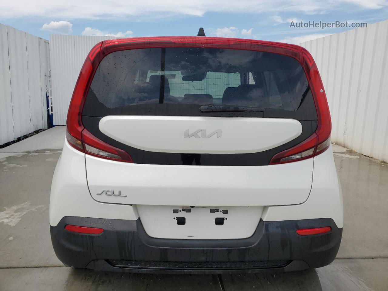 2022 Kia Soul Lx White vin: KNDJ23AU0N7833443