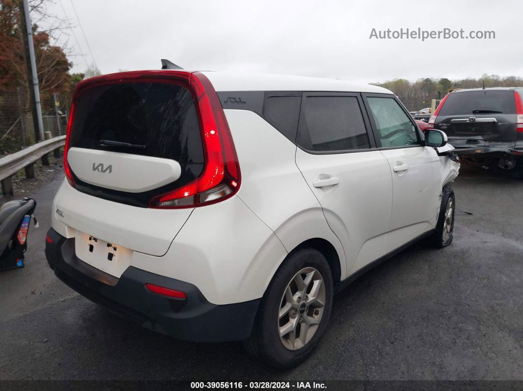 2022 Kia Soul Lx White vin: KNDJ23AU1N7827893