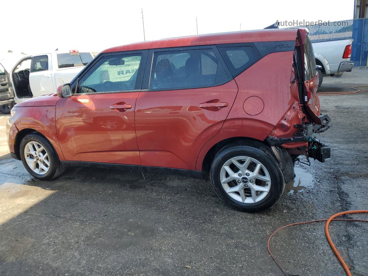 2022 Kia Soul Lx Red vin: KNDJ23AU2N7807362