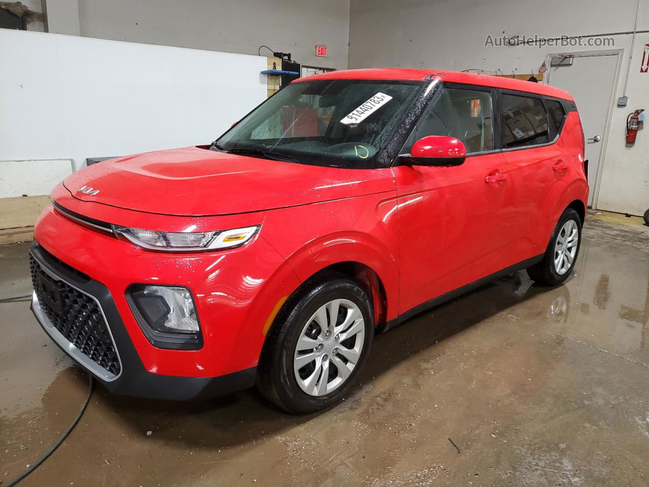 2022 Kia Soul Lx Red vin: KNDJ23AU5N7174744