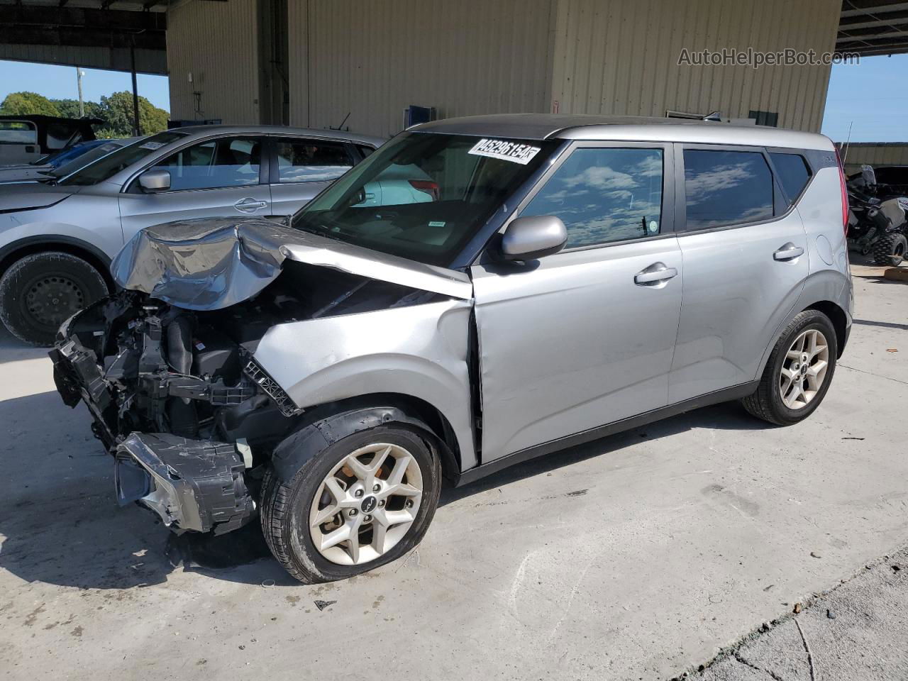 2022 Kia Soul Lx Silver vin: KNDJ23AU5N7814516