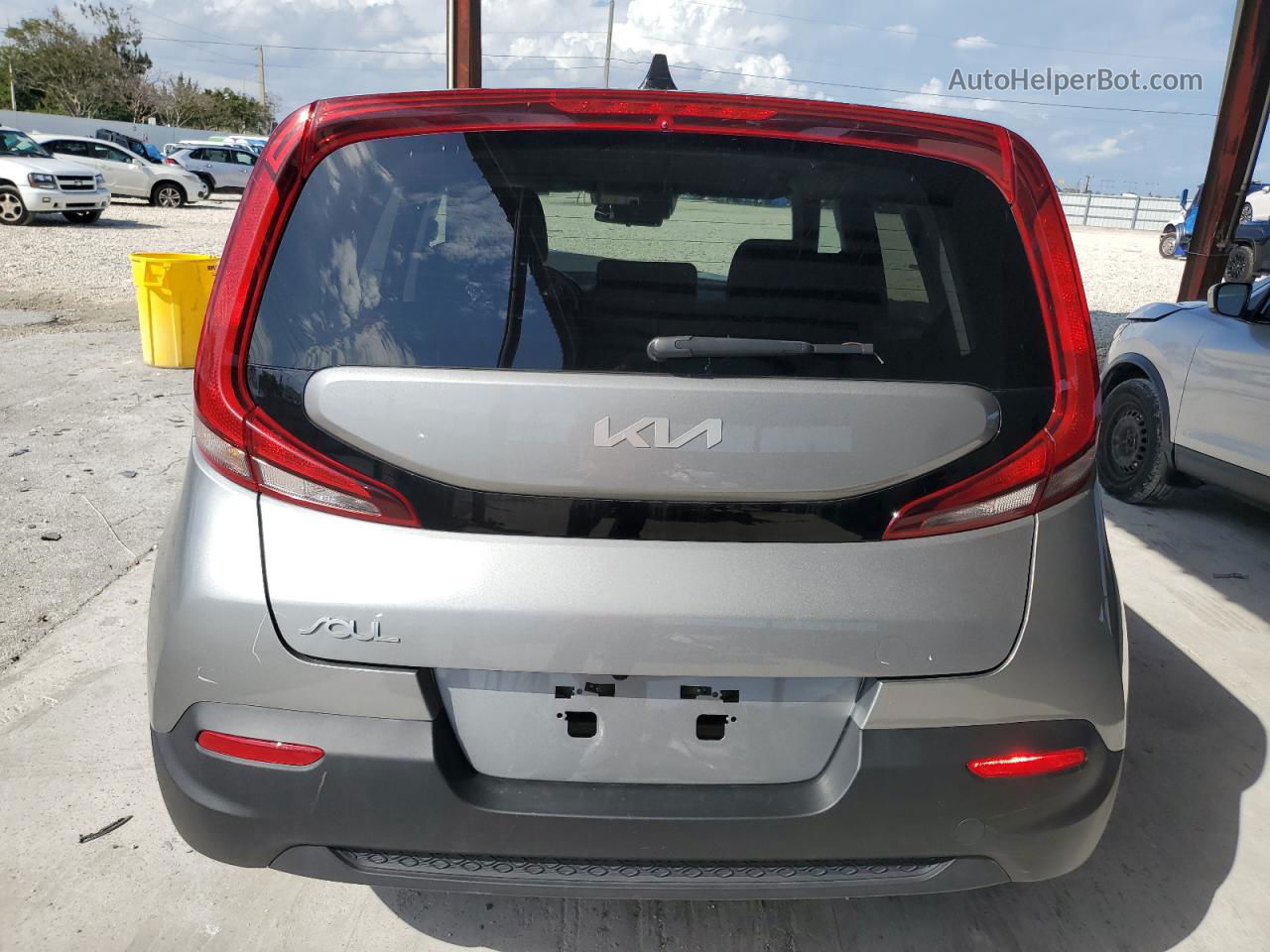 2022 Kia Soul Lx Silver vin: KNDJ23AU5N7814516