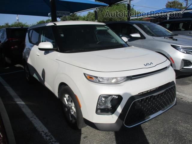 2022 Kia Soul Lx White vin: KNDJ23AU5N7832790