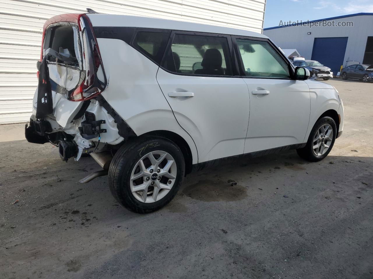 2022 Kia Soul Lx White vin: KNDJ23AU6N7159377