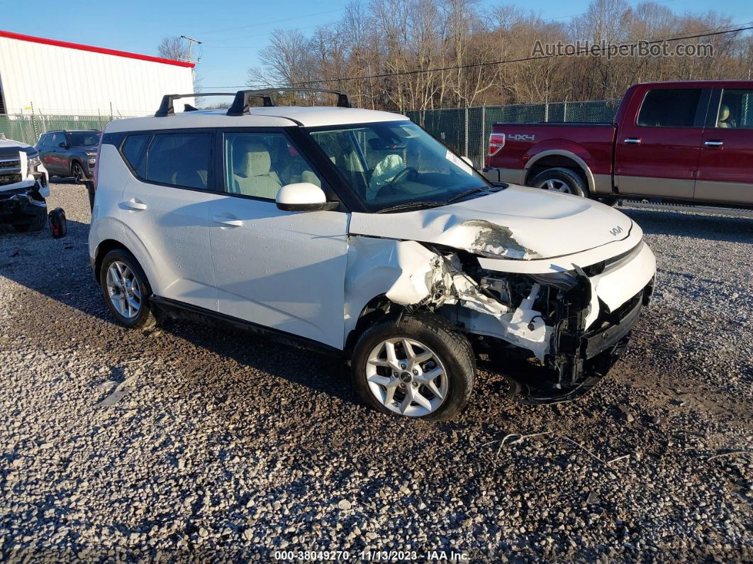 2022 Kia Soul Lx White vin: KNDJ23AU6N7161405