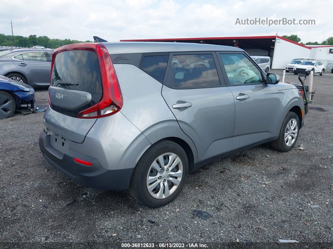 2022 Kia Soul Lx Серебряный vin: KNDJ23AU6N7813262