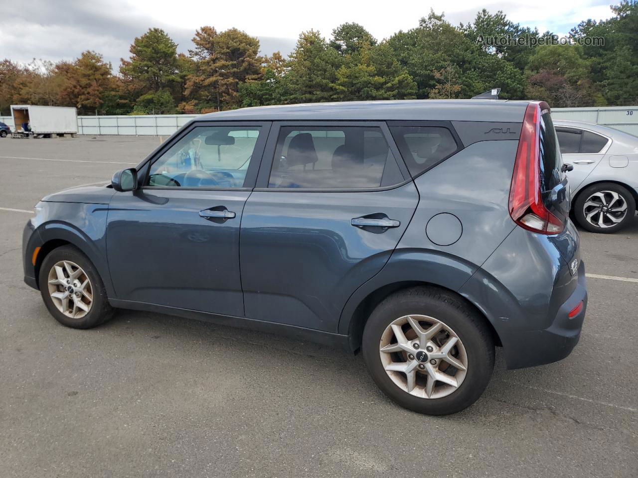 2022 Kia Soul Lx Gray vin: KNDJ23AU6N7837948