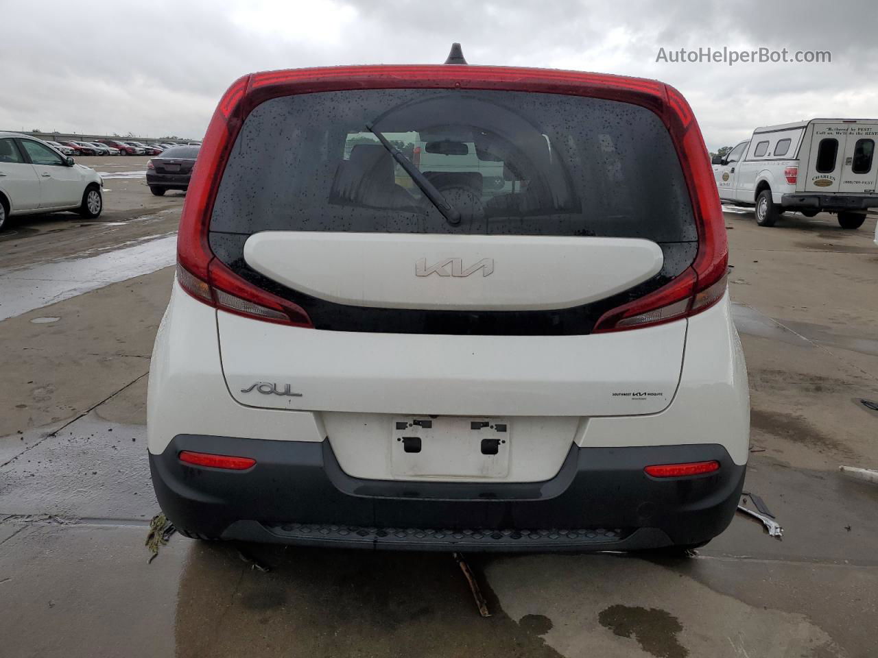 2022 Kia Soul Lx White vin: KNDJ23AU7N7166841