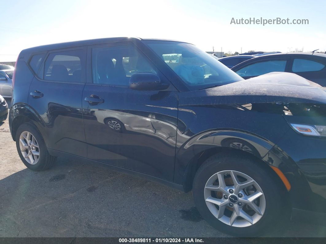 2022 Kia Soul Lx Черный vin: KNDJ23AU7N7168606