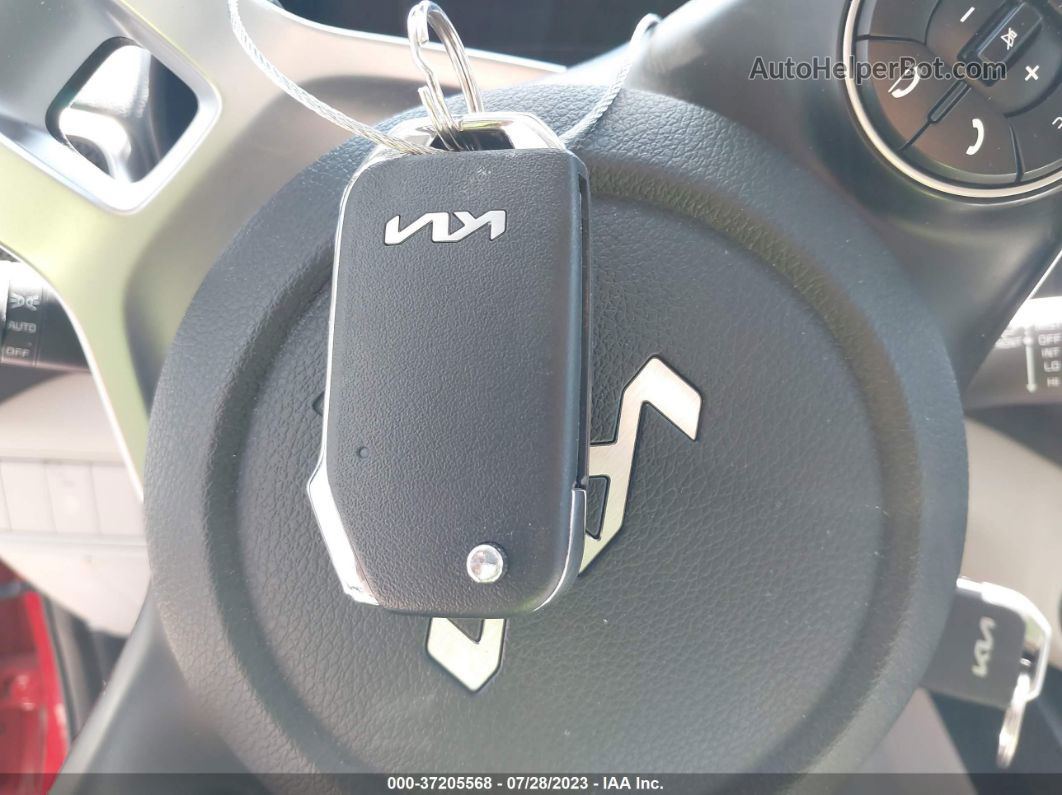 2022 Kia Soul Lx Красный vin: KNDJ23AU7N7171019