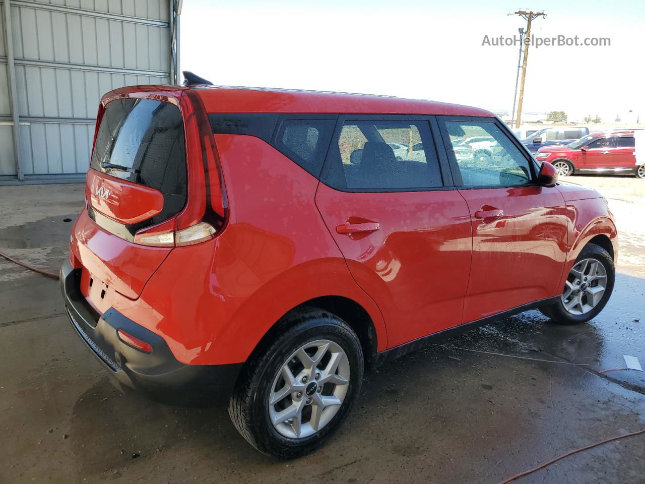 2022 Kia Soul Lx Красный vin: KNDJ23AU8N7182188