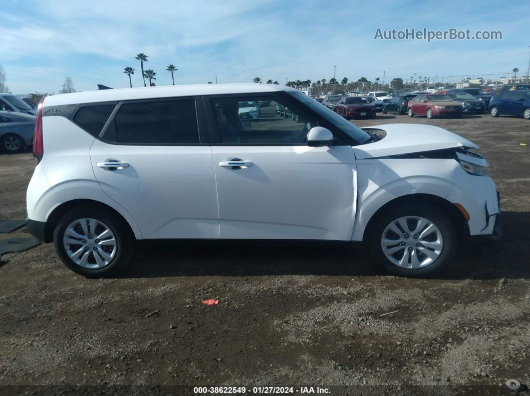 2022 Kia Soul Lx White vin: KNDJ23AU8N7186113