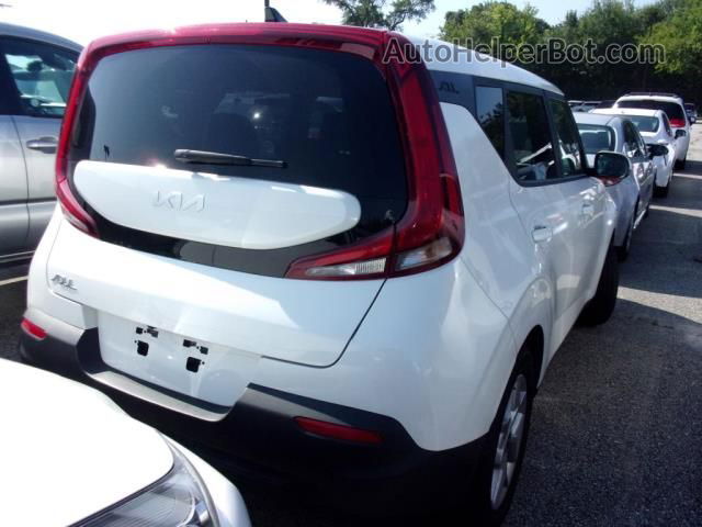 2022 Kia Soul Lx White vin: KNDJ23AU8N7832797