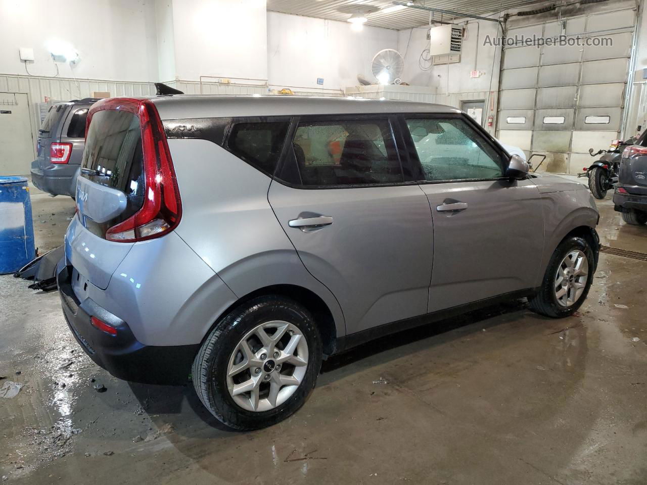 2022 Kia Soul Lx Silver vin: KNDJ23AU9N7813918