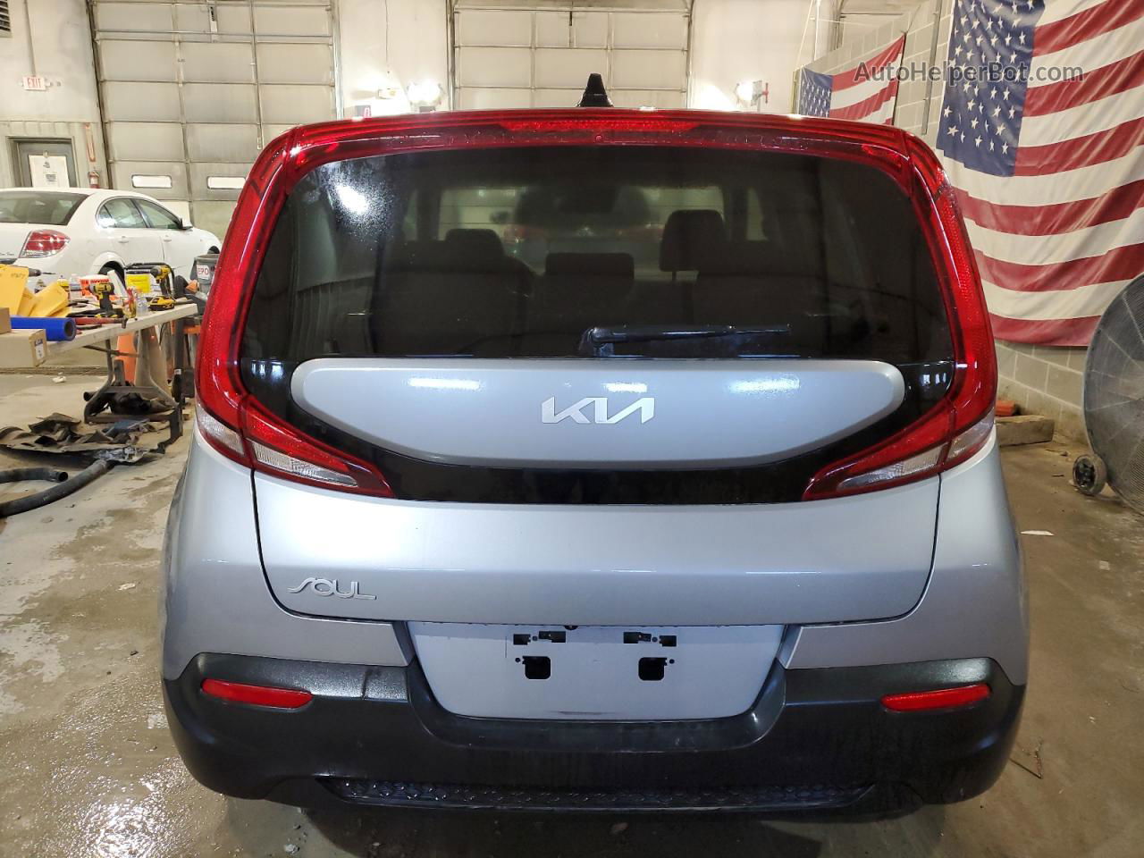 2022 Kia Soul Lx Silver vin: KNDJ23AU9N7813918