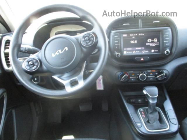 2022 Kia Soul Lx Красный vin: KNDJ23AUXN7155932