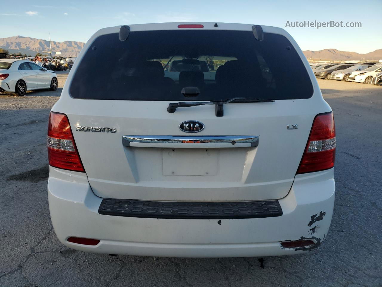 2008 Kia Sorento Ex White vin: KNDJD735685833034