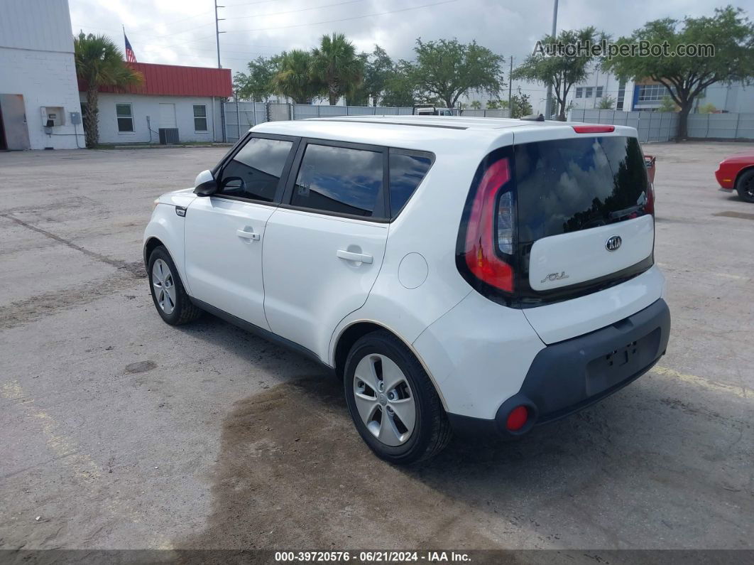 2016 Kia Soul   White vin: KNDJN2A20G7381271