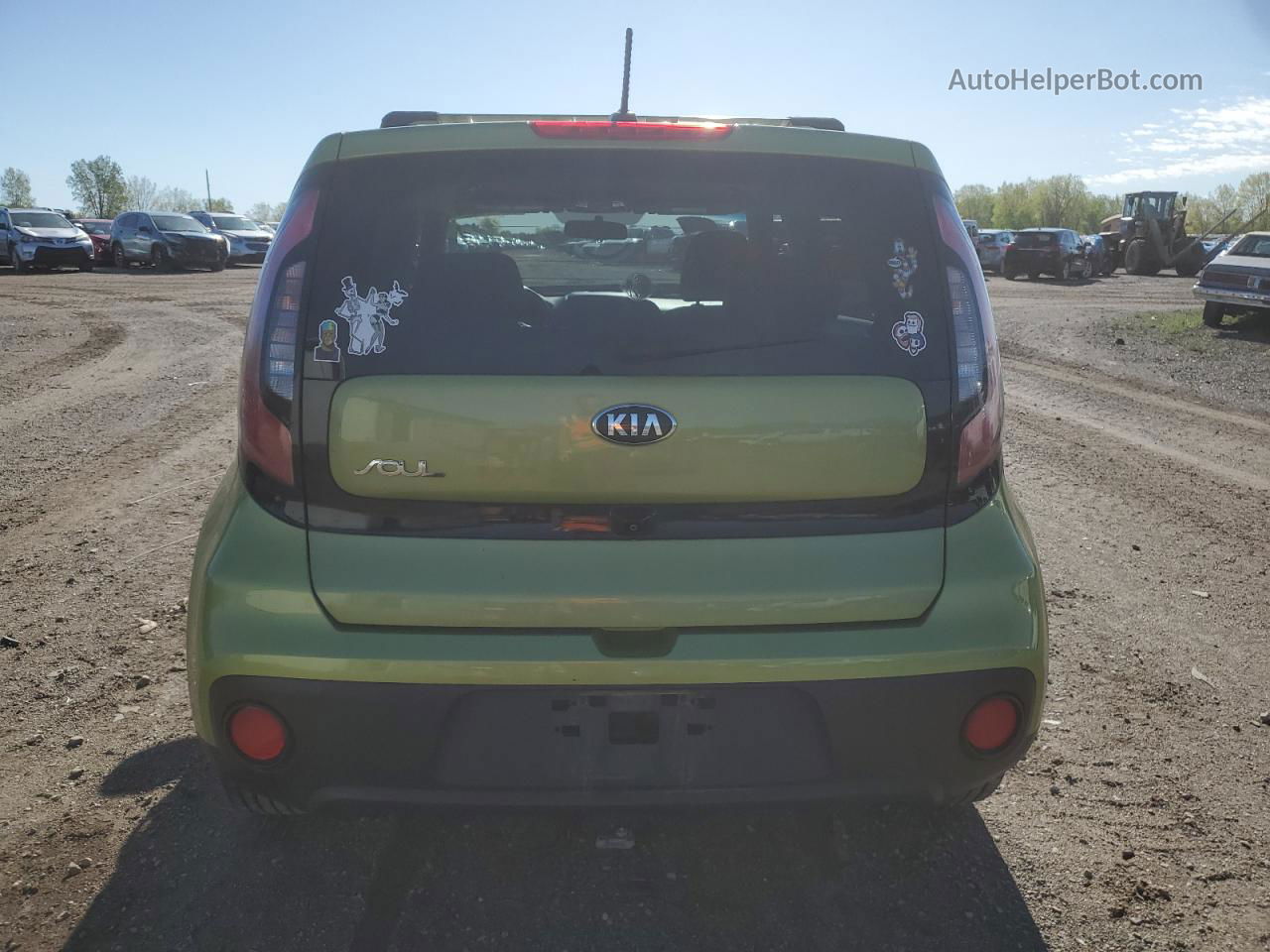 2019 Kia Soul  Green vin: KNDJN2A20K7914146