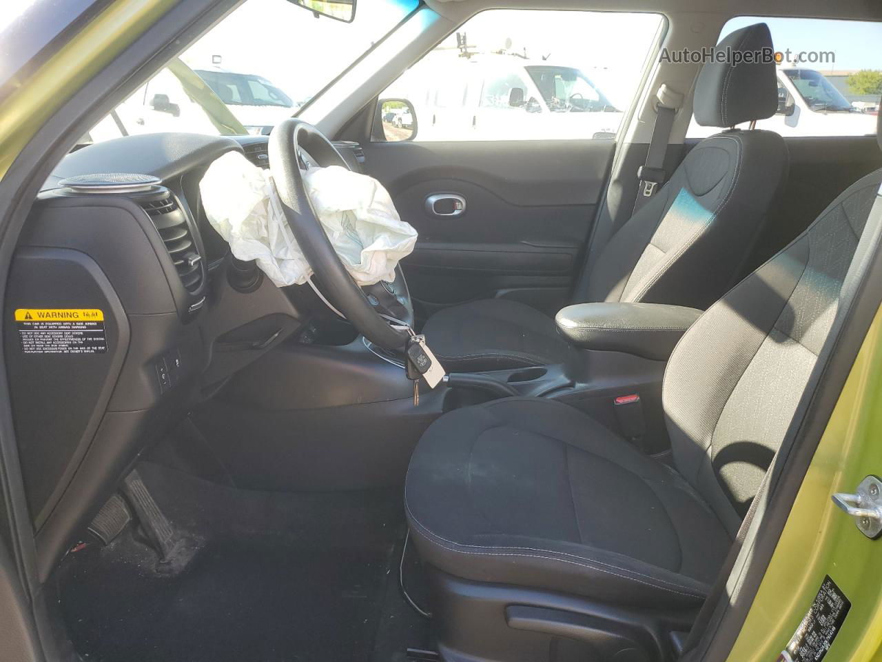 2019 Kia Soul  Green vin: KNDJN2A20K7914146