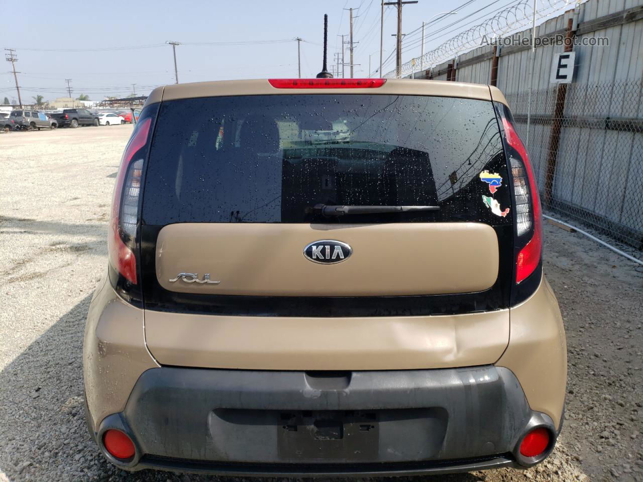 2016 Kia Soul  Коричневый vin: KNDJN2A21G7244596