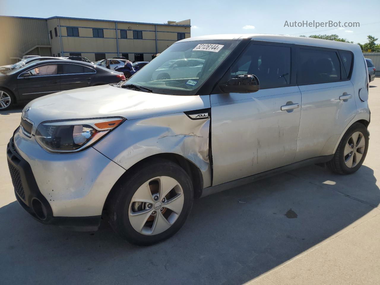 2016 Kia Soul  Серебряный vin: KNDJN2A21G7828397