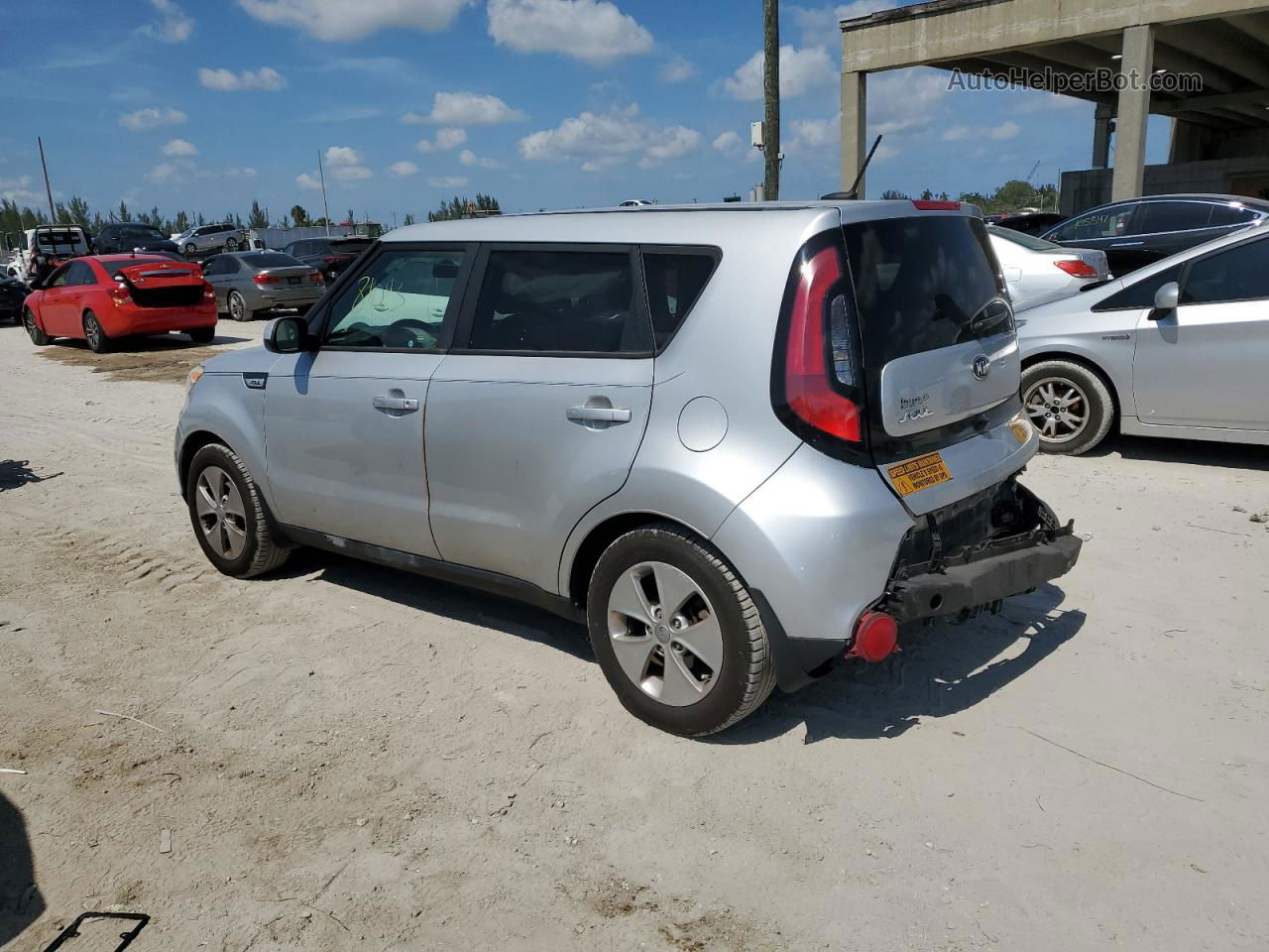 2016 Kia Soul  Серебряный vin: KNDJN2A21G7855549