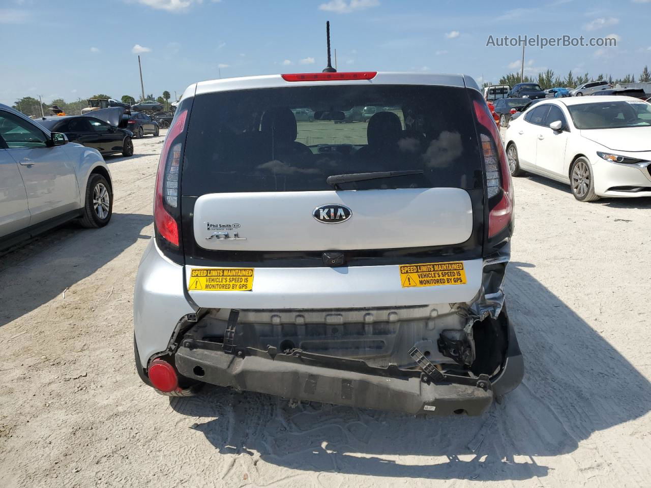 2016 Kia Soul  Silver vin: KNDJN2A21G7855549