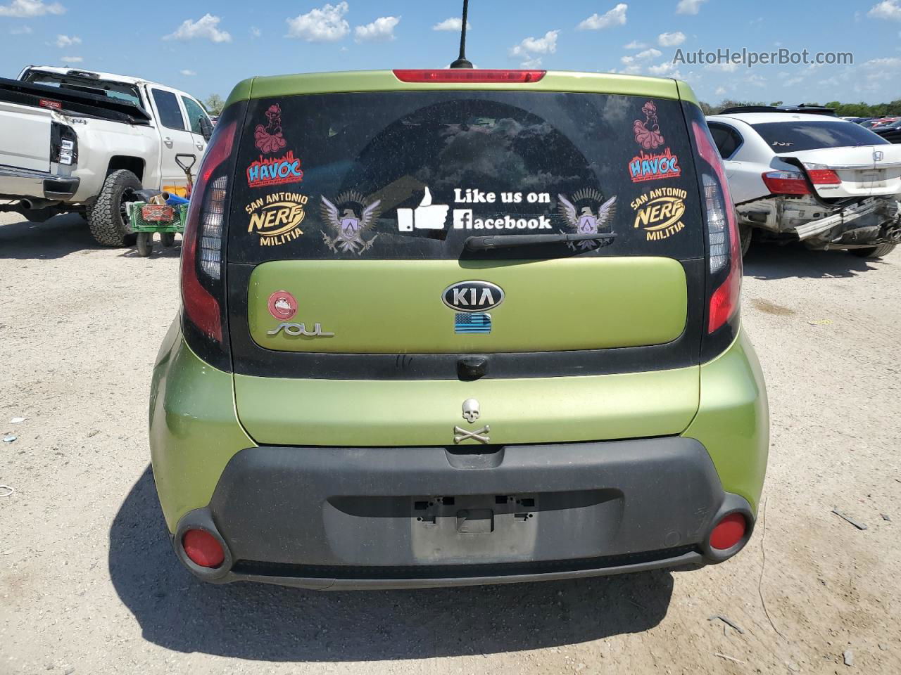 2016 Kia Soul  Green vin: KNDJN2A21G7864381