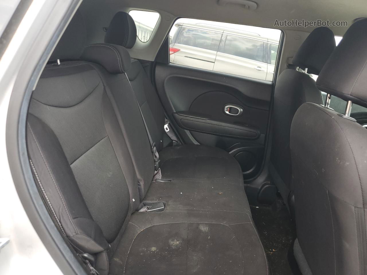 2019 Kia Soul  Silver vin: KNDJN2A21K7022908