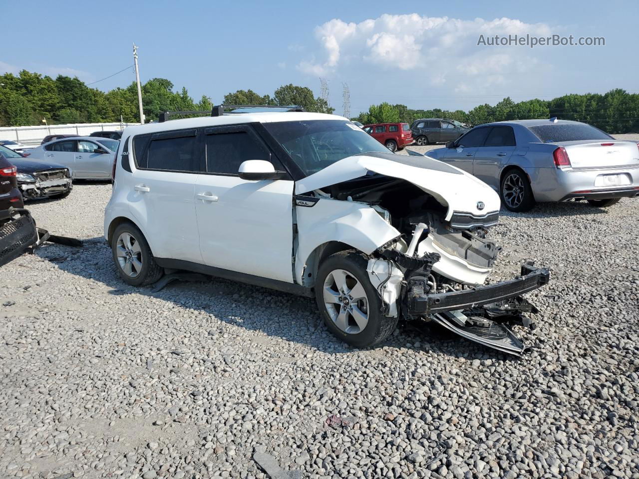 2019 Kia Soul  White vin: KNDJN2A21K7639032