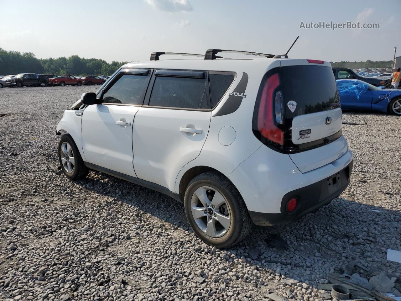 2019 Kia Soul  White vin: KNDJN2A21K7639032