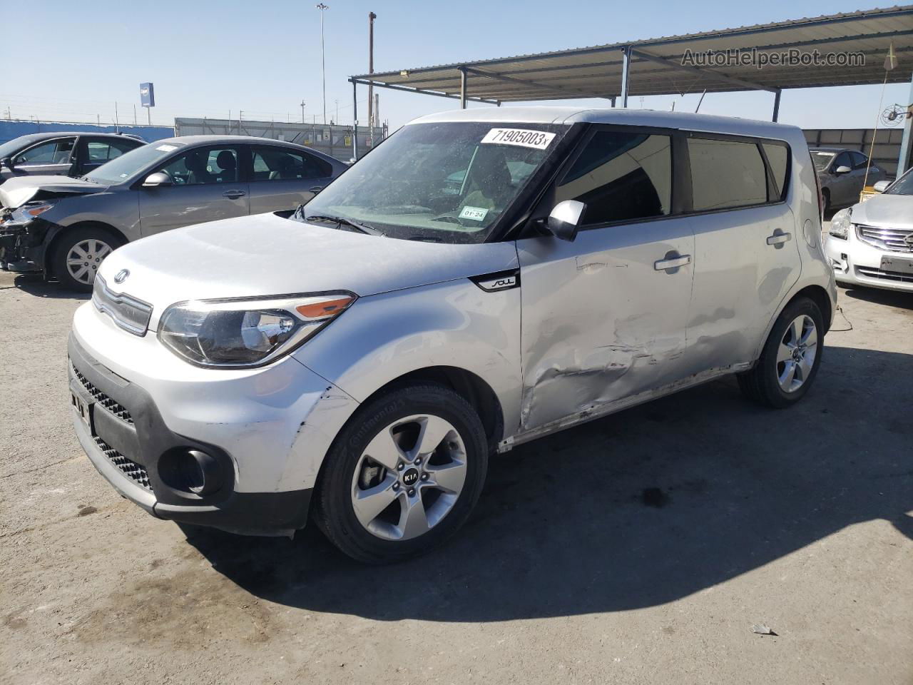 2019 Kia Soul  Серебряный vin: KNDJN2A21K7677392