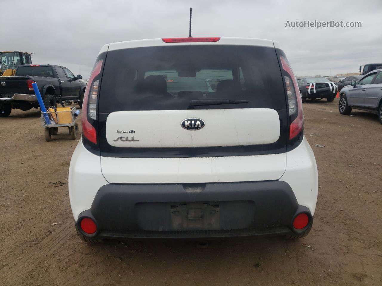 2016 Kia Soul  Белый vin: KNDJN2A22G7369428