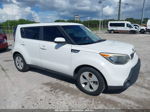 2016 Kia Soul   White vin: KNDJN2A22G7382728