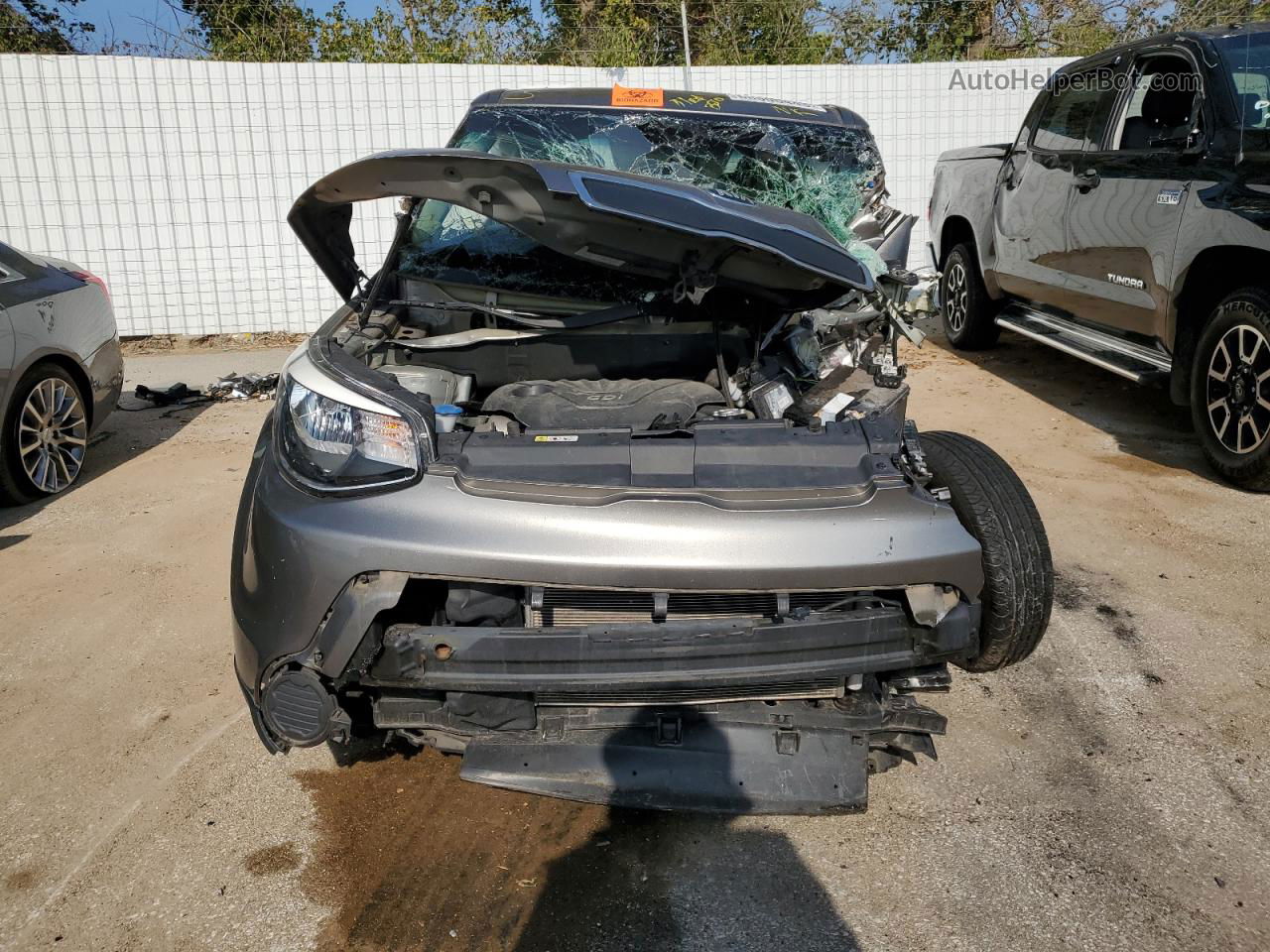 2016 Kia Soul  Gray vin: KNDJN2A22G7384639