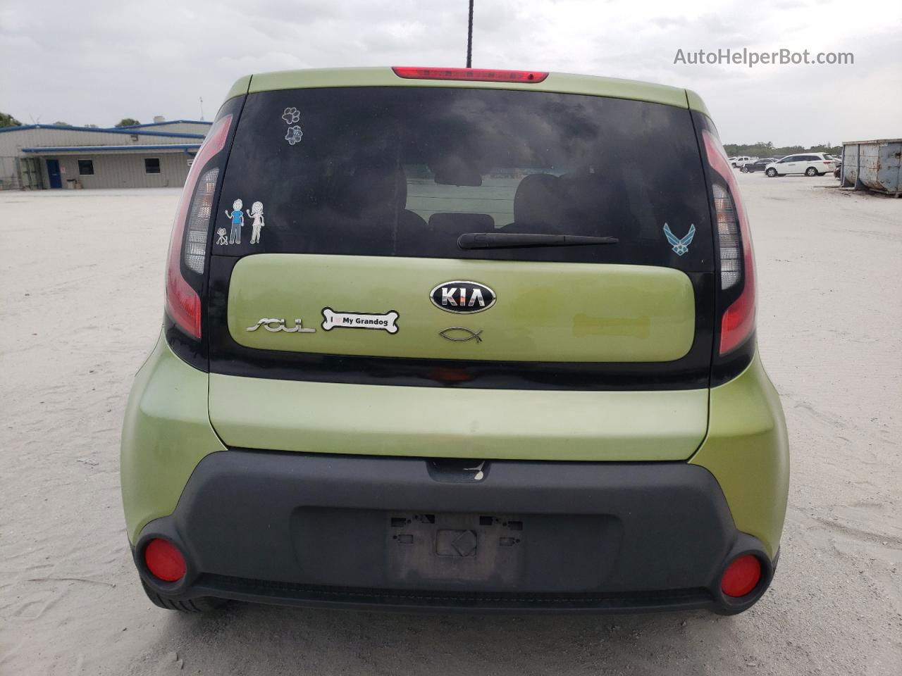 2016 Kia Soul  Green vin: KNDJN2A22G7854863