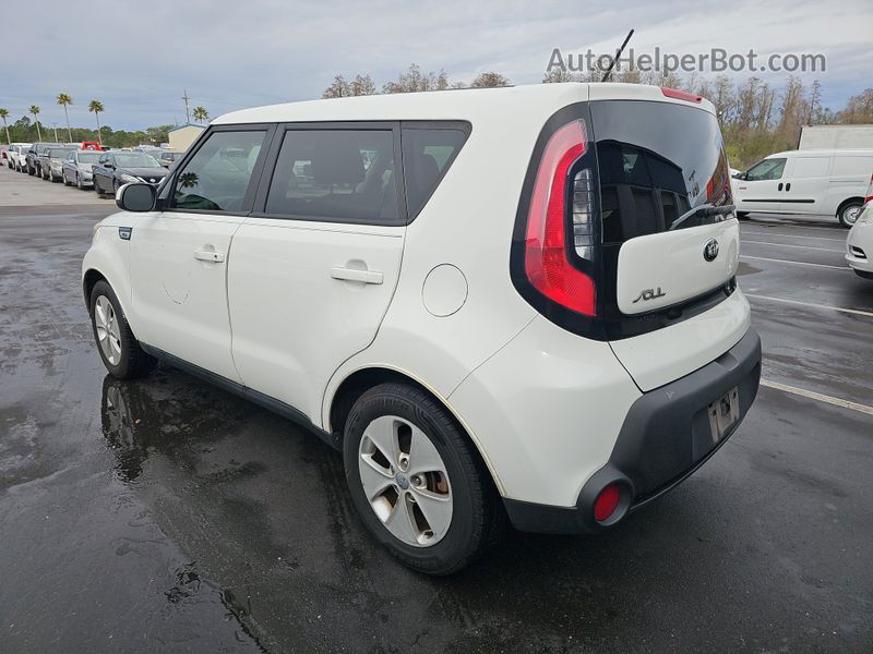 2016 Kia Soul   vin: KNDJN2A23G7381281