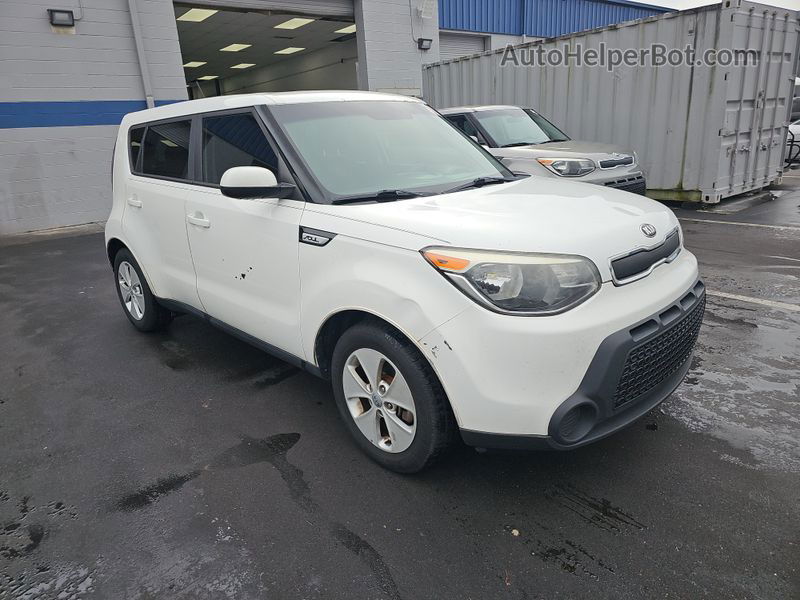 2016 Kia Soul   vin: KNDJN2A23G7381281