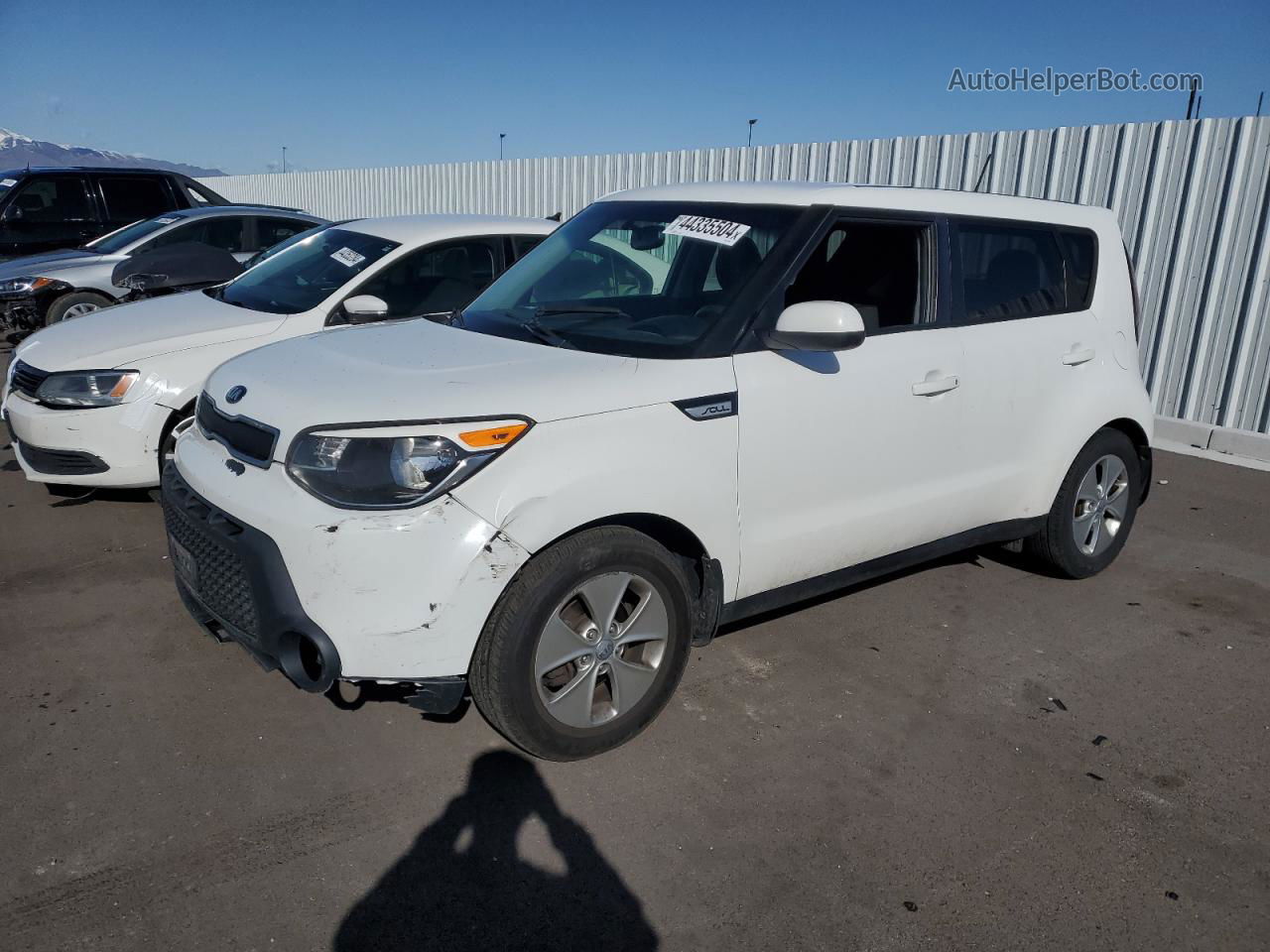 2016 Kia Soul  White vin: KNDJN2A23G7837196