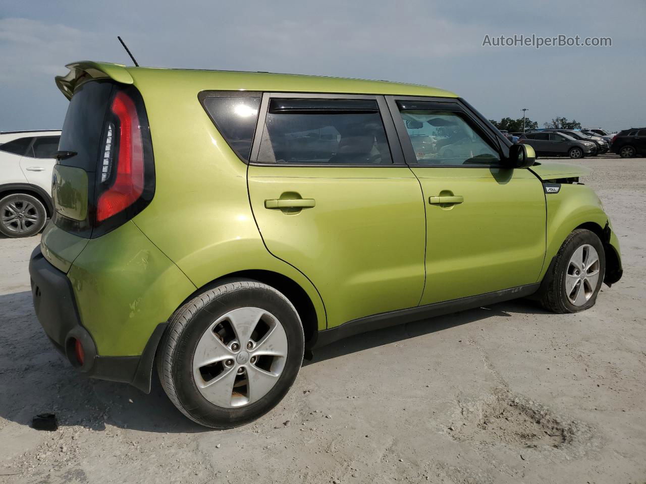 2016 Kia Soul  Green vin: KNDJN2A23G7837747