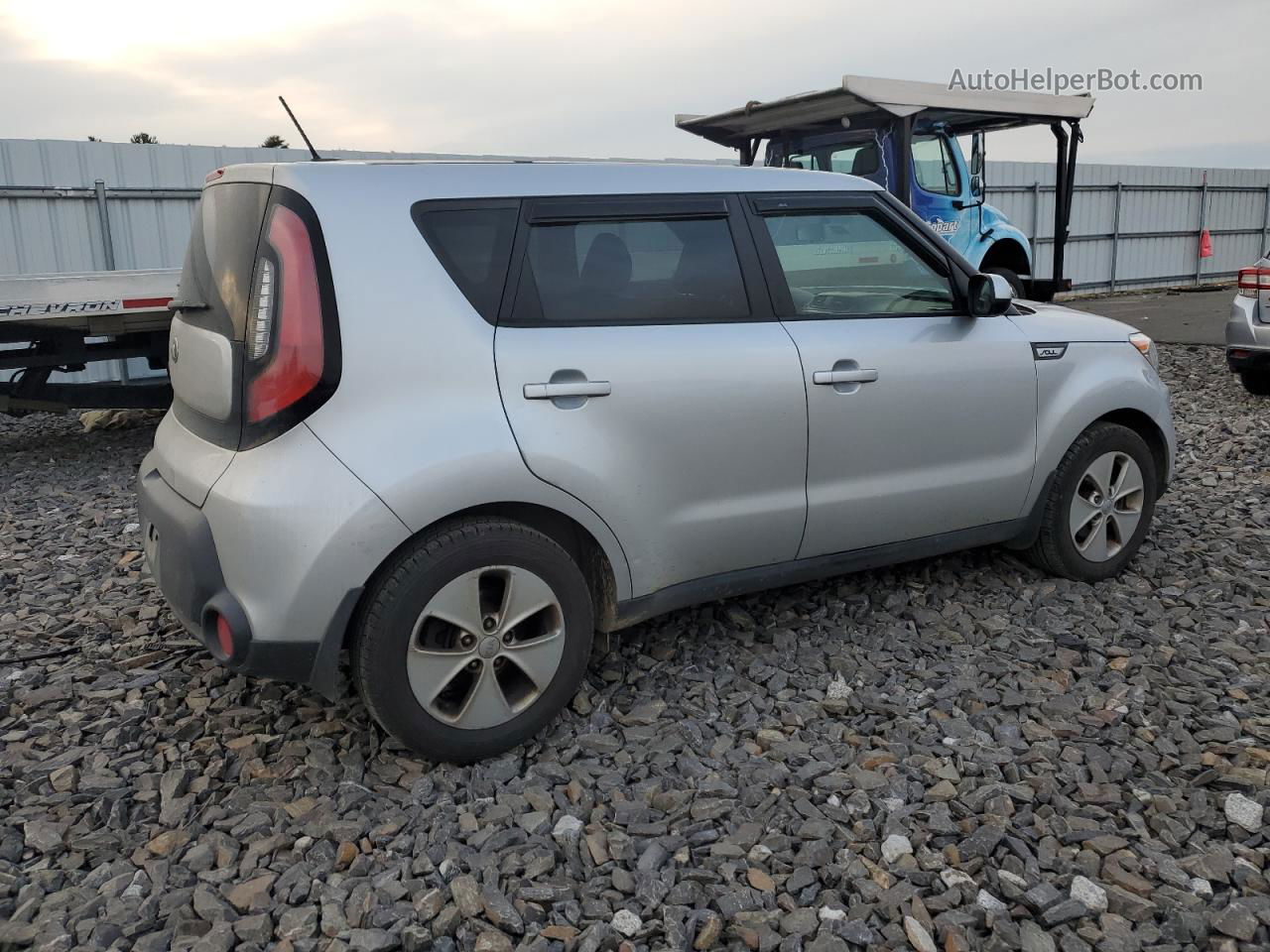 2016 Kia Soul  Silver vin: KNDJN2A23G7851888