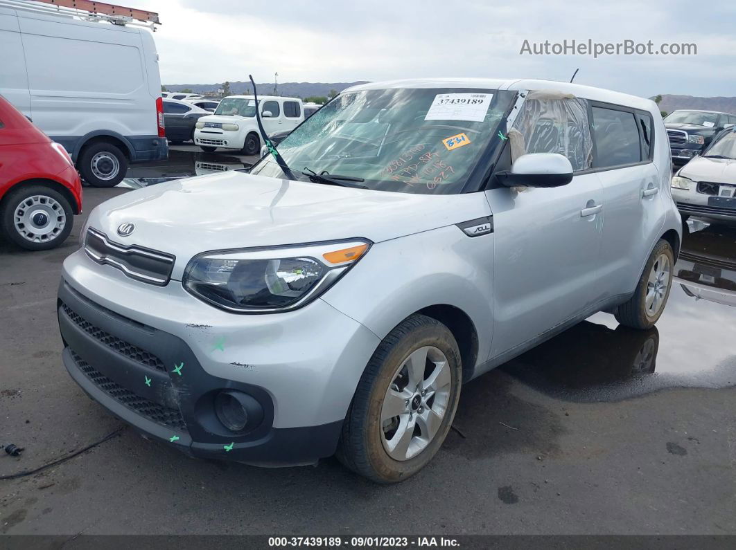 2019 Kia Soul Base Silver vin: KNDJN2A23K7656527