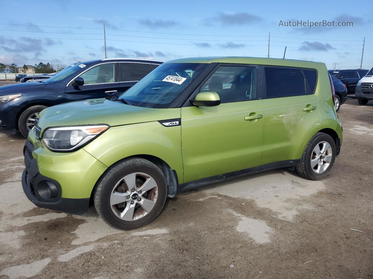 2019 Kia Soul  Green vin: KNDJN2A23K7915033
